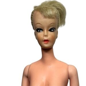 Vintage Barbie Clone Uneeda Bild Lilli Style Clone Doll Nude 1960s